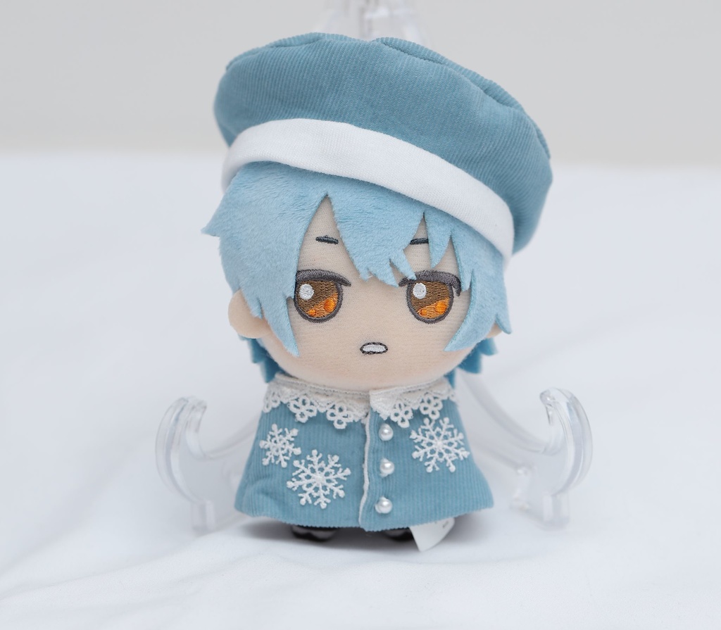 きらどるぬい服（雪レースケープ&ベレー帽）