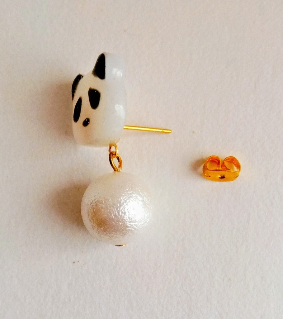【匿名配送】パンダのピアス【イヤリングも可】