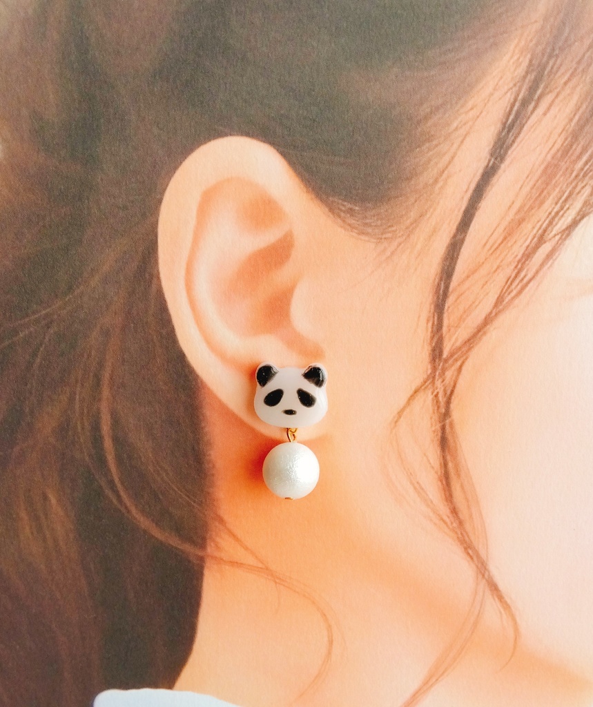 【匿名配送】パンダのピアス【イヤリングも可】