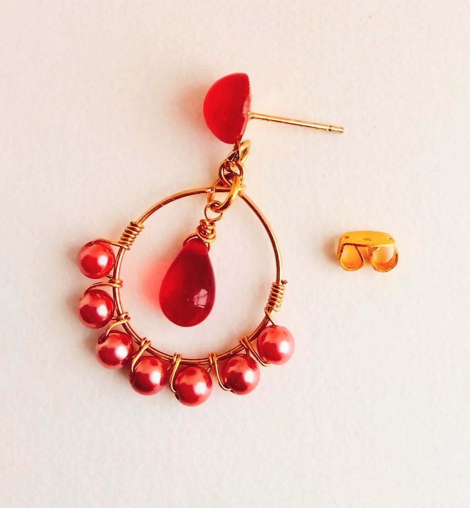 【匿名配送】オリエンタル風ピアス/赤【イヤリングも可】