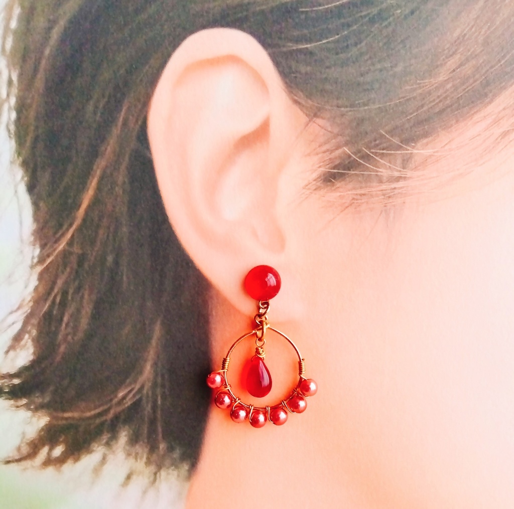 【匿名配送】オリエンタル風ピアス/赤【イヤリングも可】