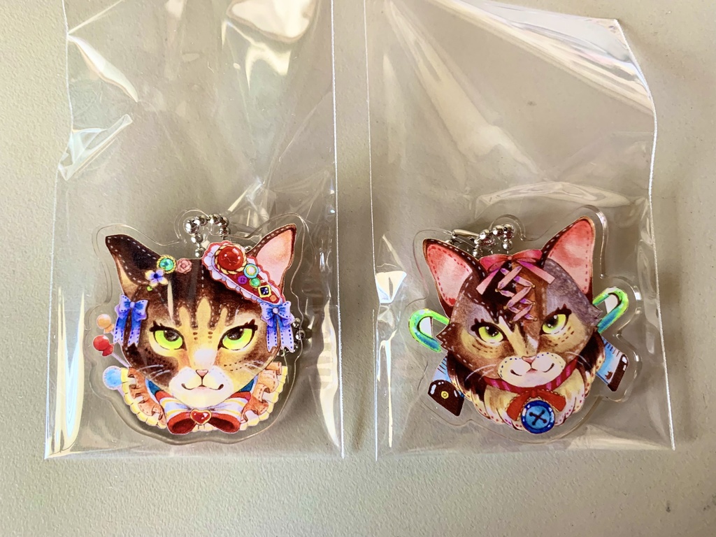 ぬいぐるみねこ アクリルキーホルダー