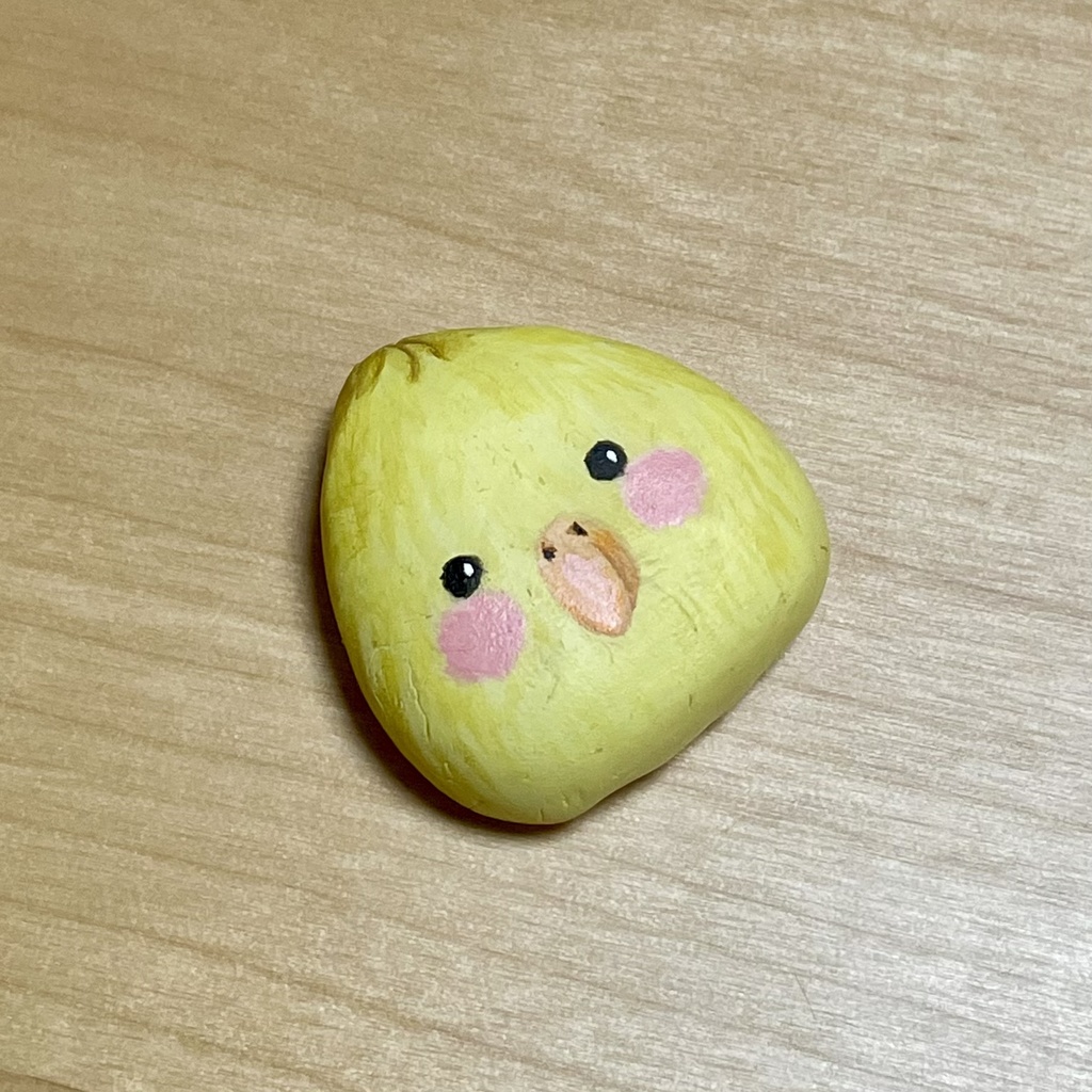 とりさんブローチ