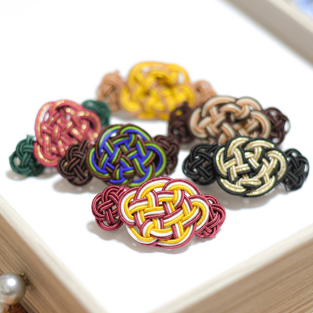 【お品書き】亀結びのバレッタ