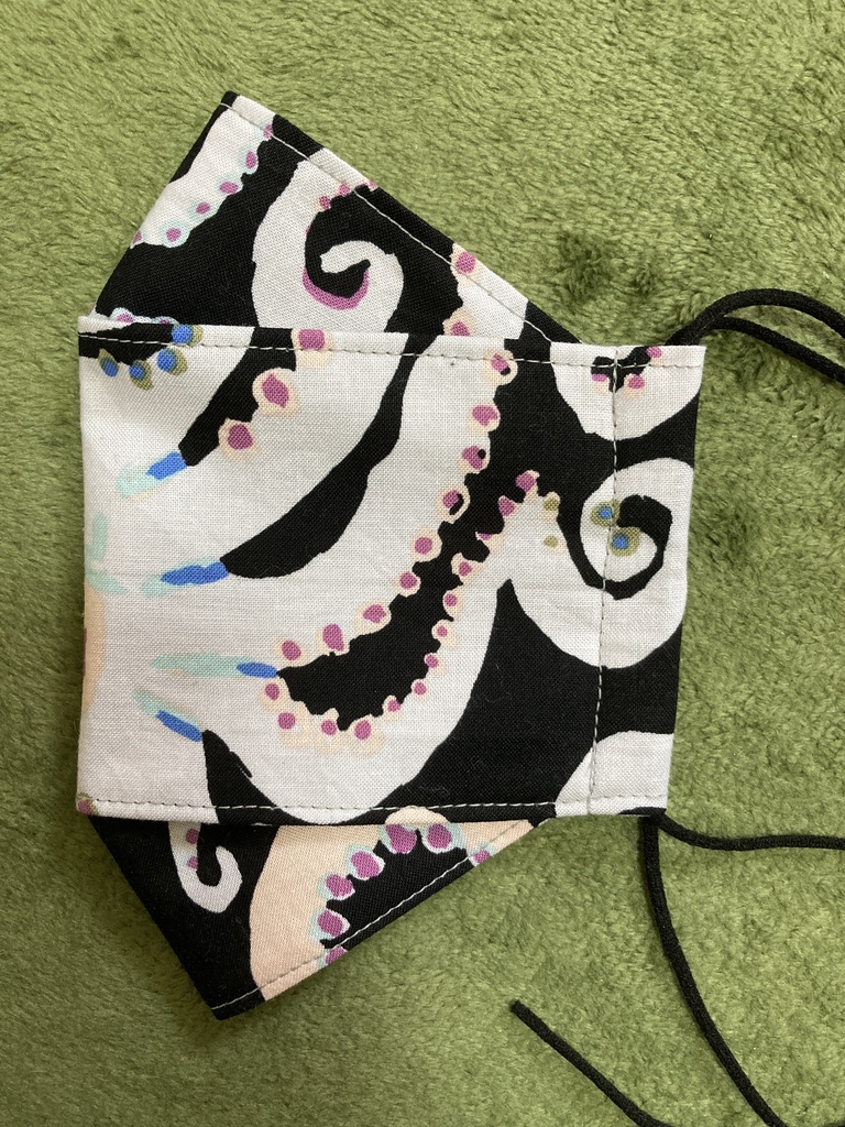 ハンドメイドマスク(少々難あり