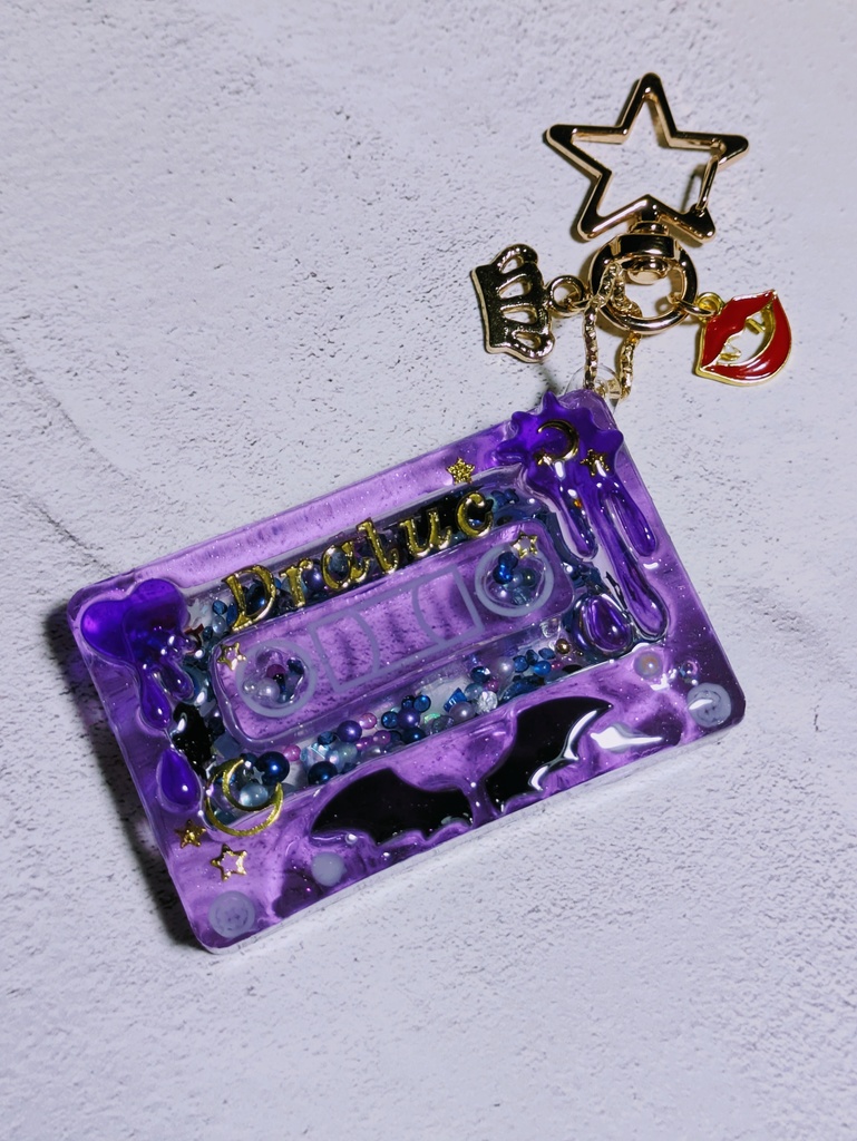 吸死ドラルクイメージ　カセットテープキーホルダー