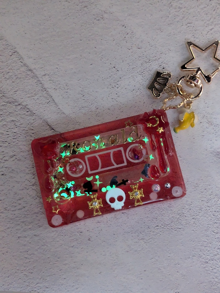 吸死ロナルドイメージ カセットテープキーホルダー