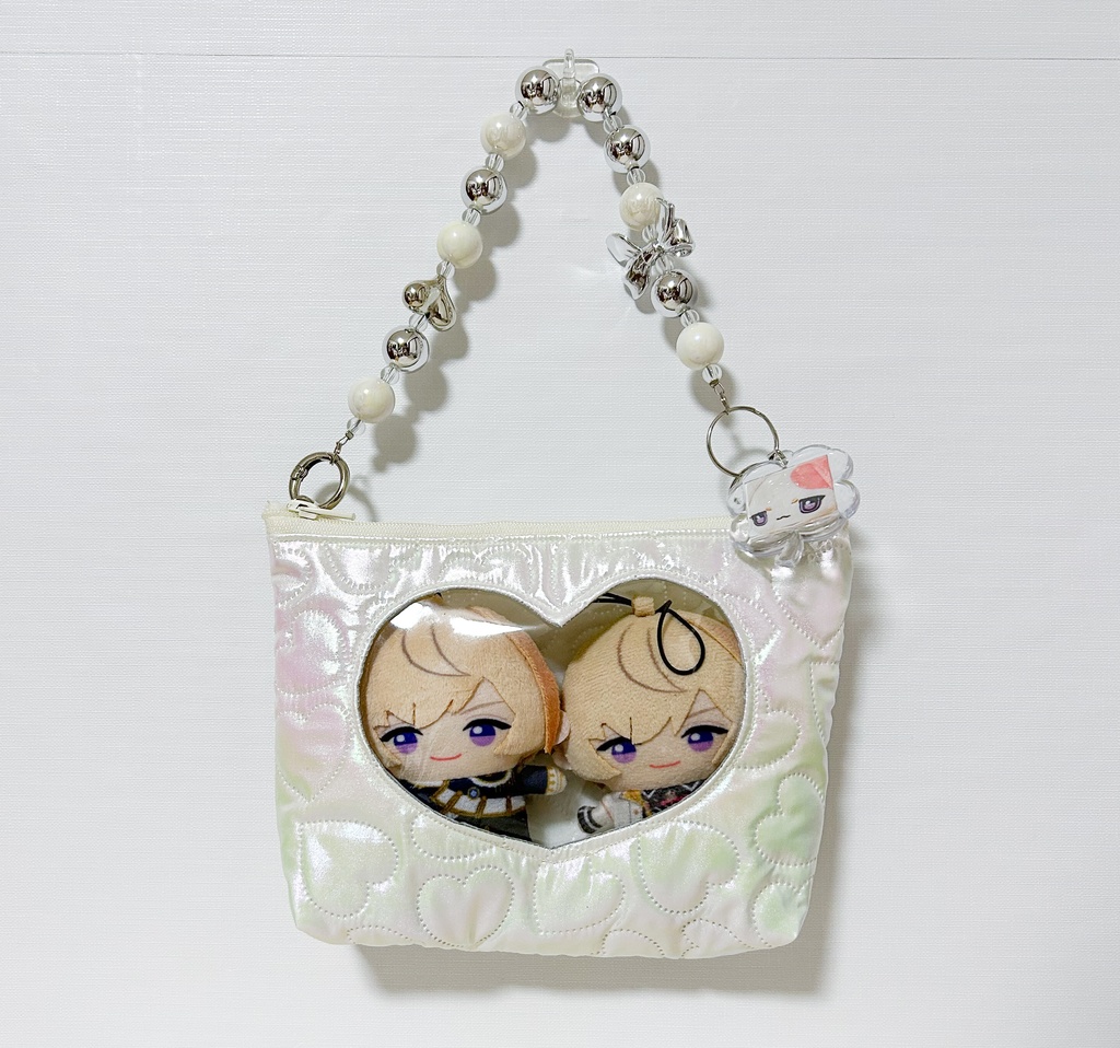 ハート窓付きポーチ