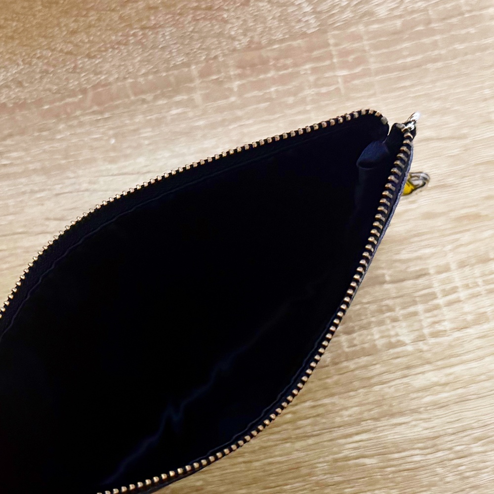 ペンケース 指文字キイロ(アクキー付き)