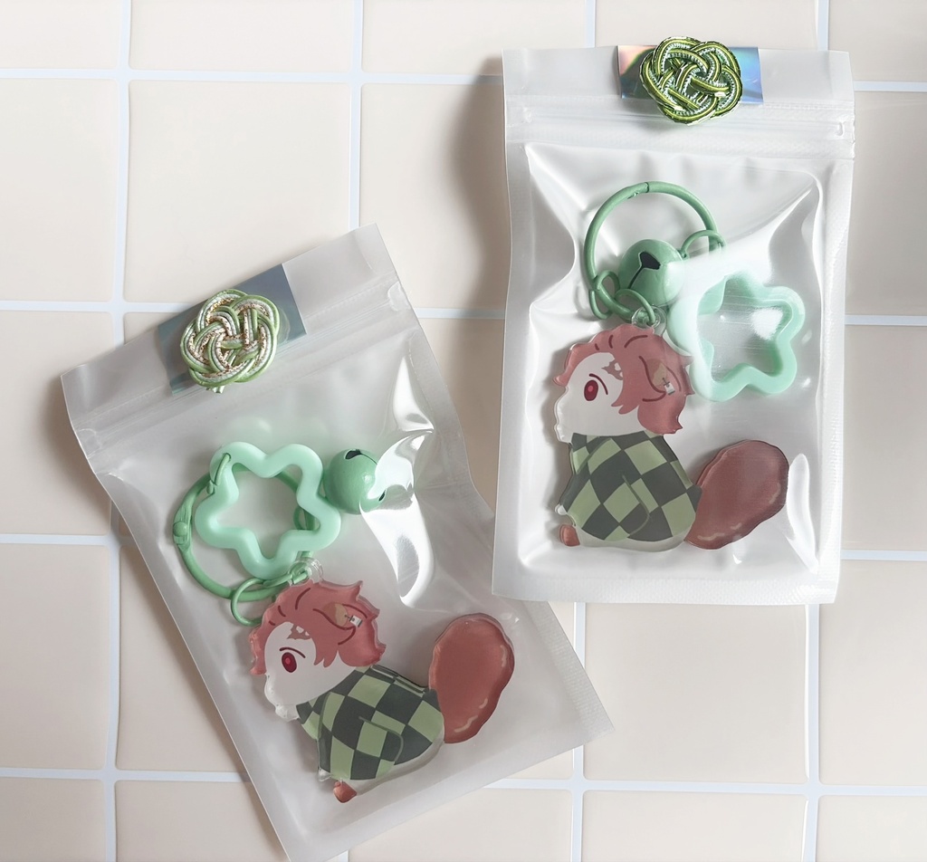 たぬじろうアクキー🐾