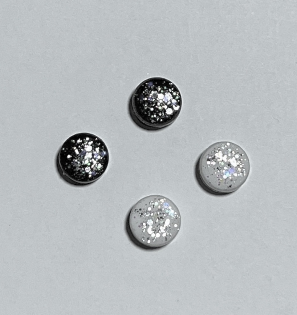 冬のピアス