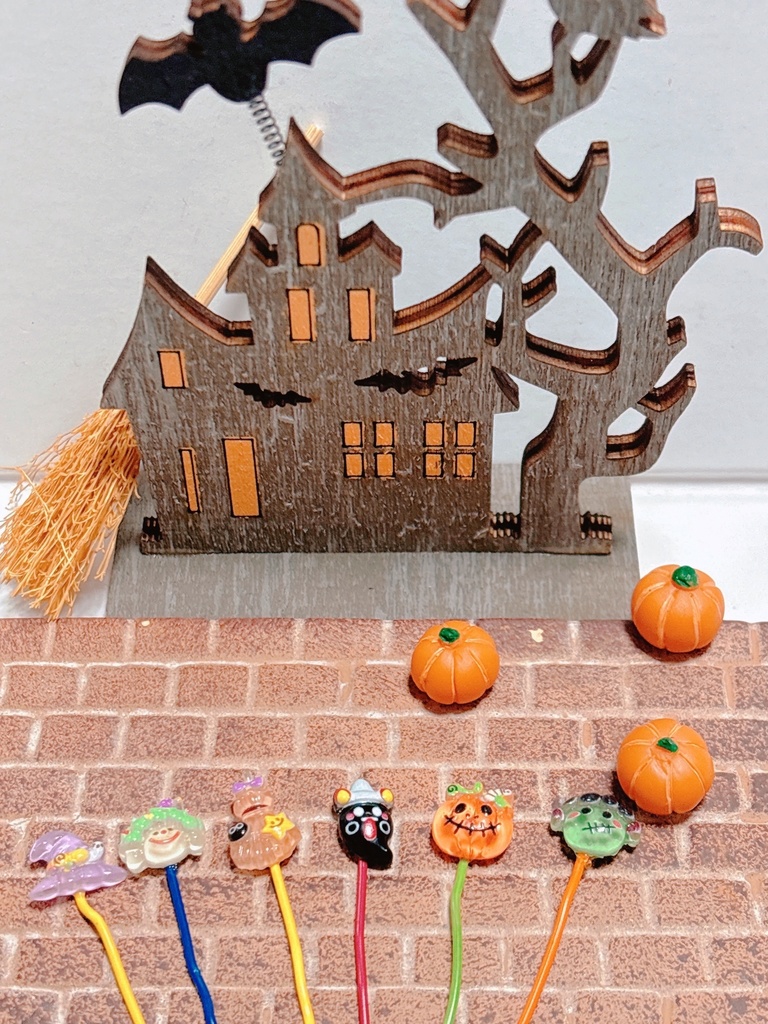 おててで持てるハロウィンキャンディ