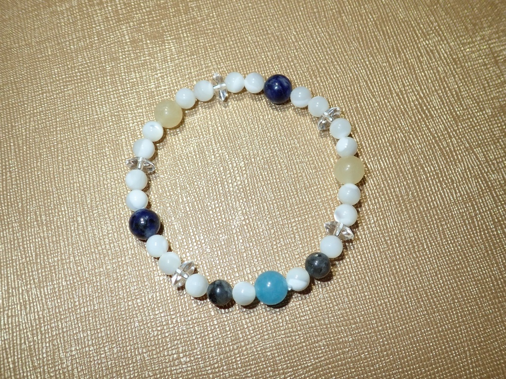 天然石ブレスレット(ファイノンモチーフ)