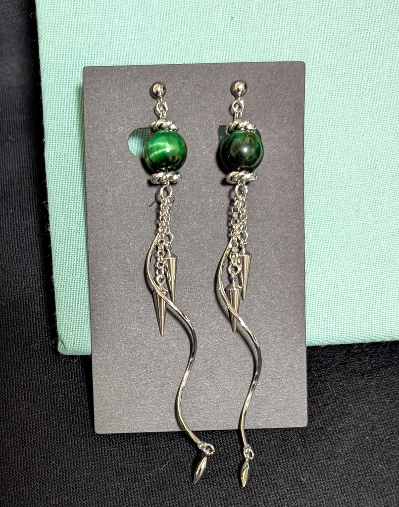 イヤリング【六年ろ組イメージ】