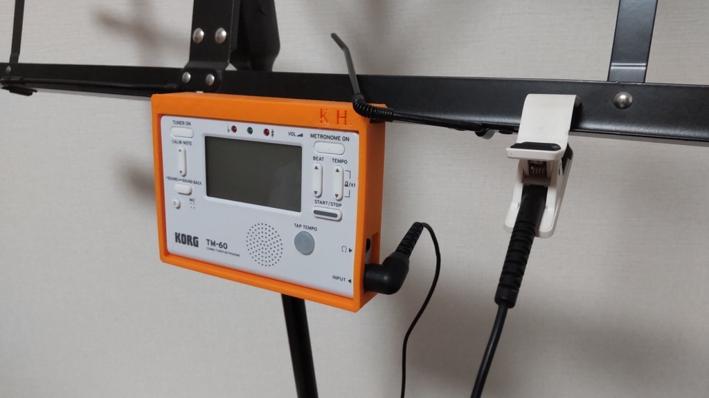 【吹奏楽部必見！】譜面台に引っ掛けられる！チューナーケース