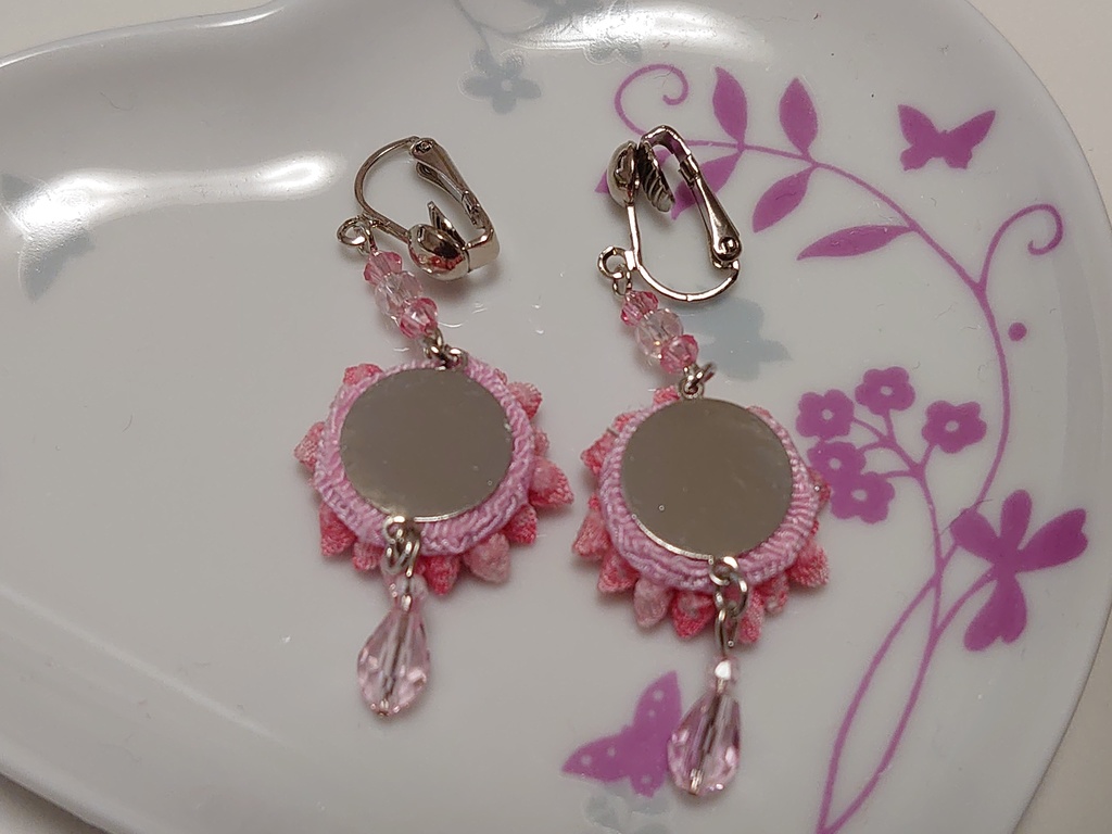 つまみ細工のリング&イヤリングのセット(フックピアス、ノンホールピアス)