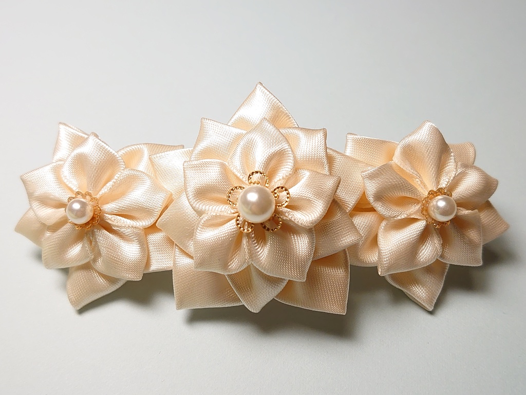 つまみ細工バレッタ