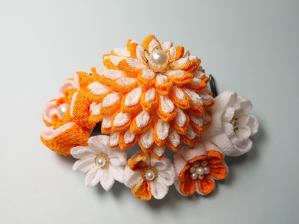 つまみ細工のコームとUピンのセット