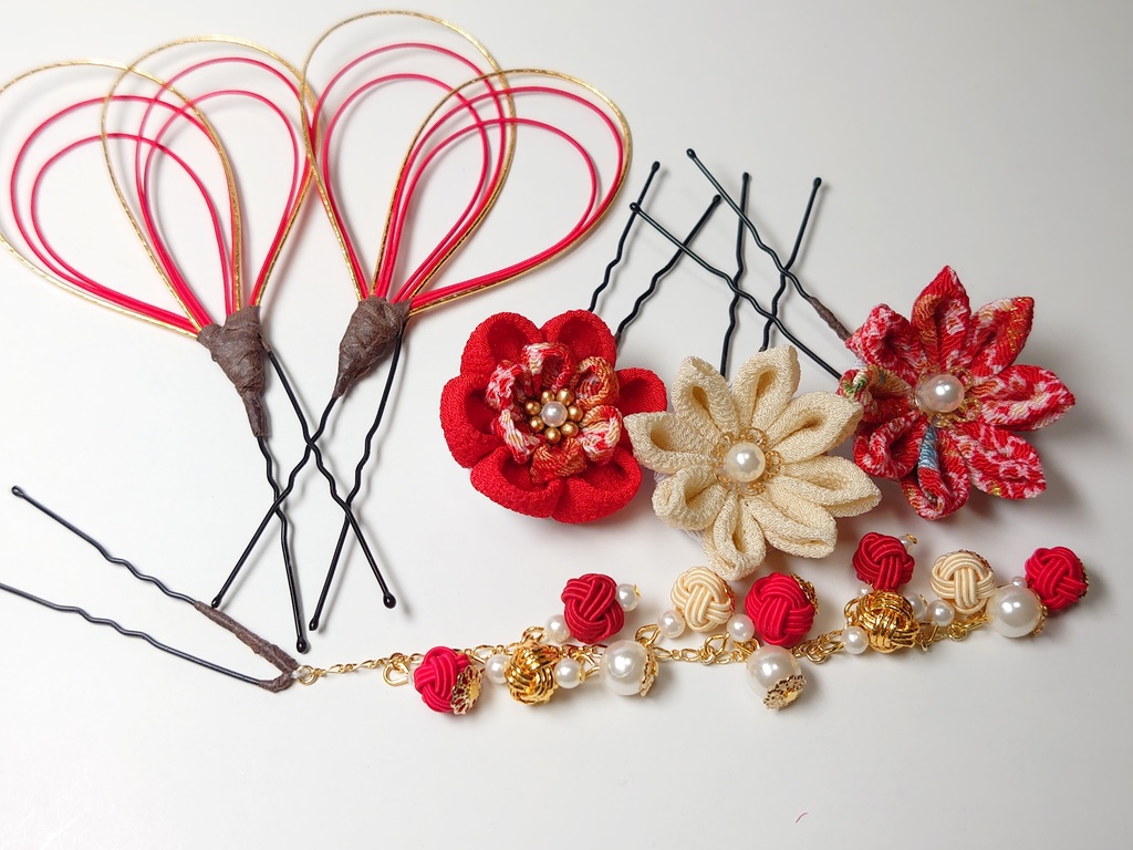 つまみ細工の髪飾り コーム、ミニコーム、Uピンのセット