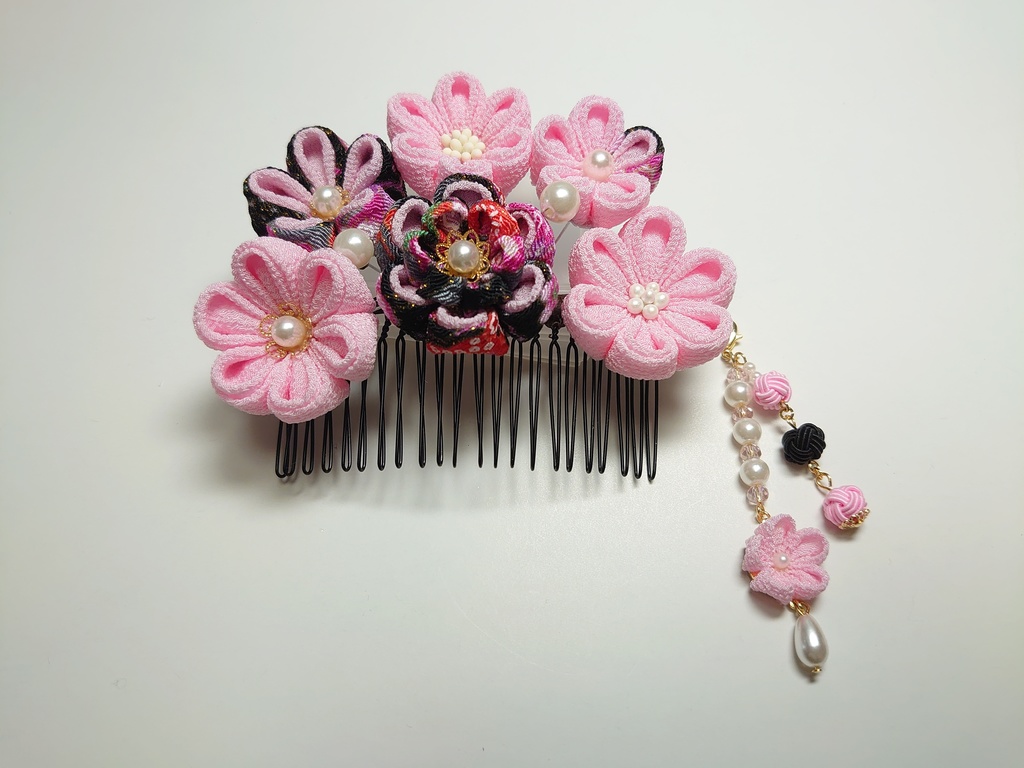 つまみ細工の髪飾り(ピンク系) 成人式・卒業式・七五三
