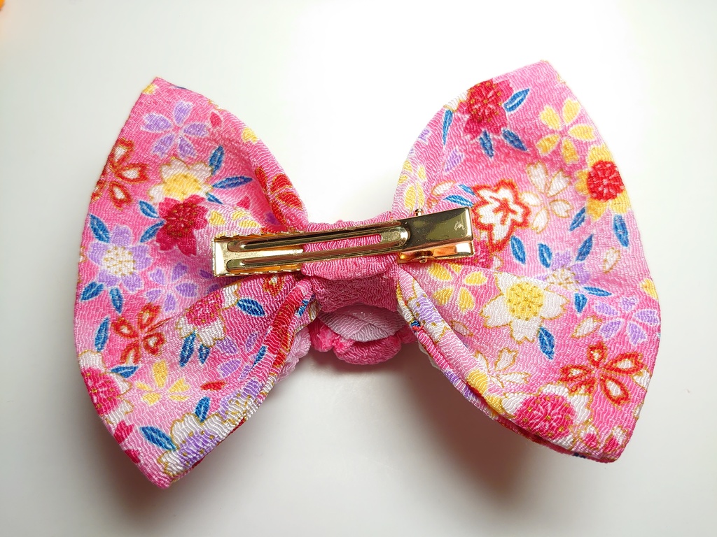 ちりめんリボンとつまみ細工の髪飾り