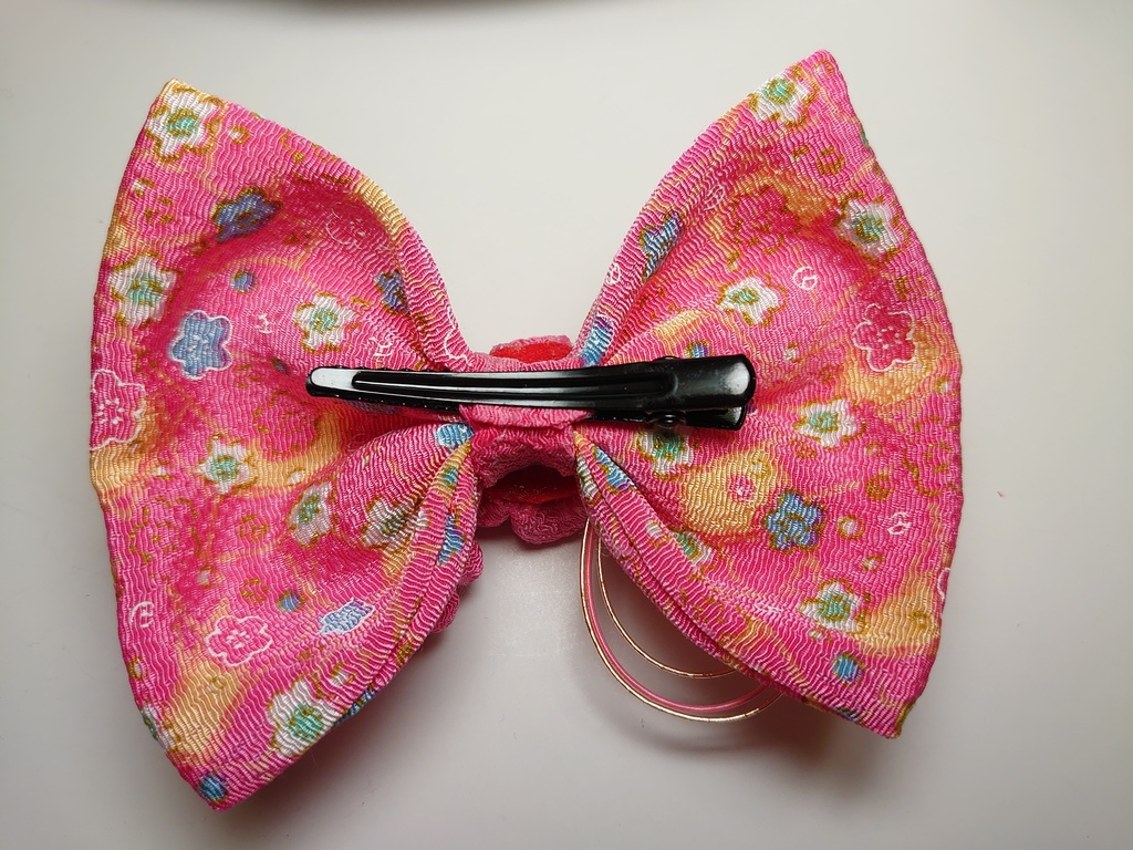 ちりめんリボンとつまみ細工の髪飾り(水引)