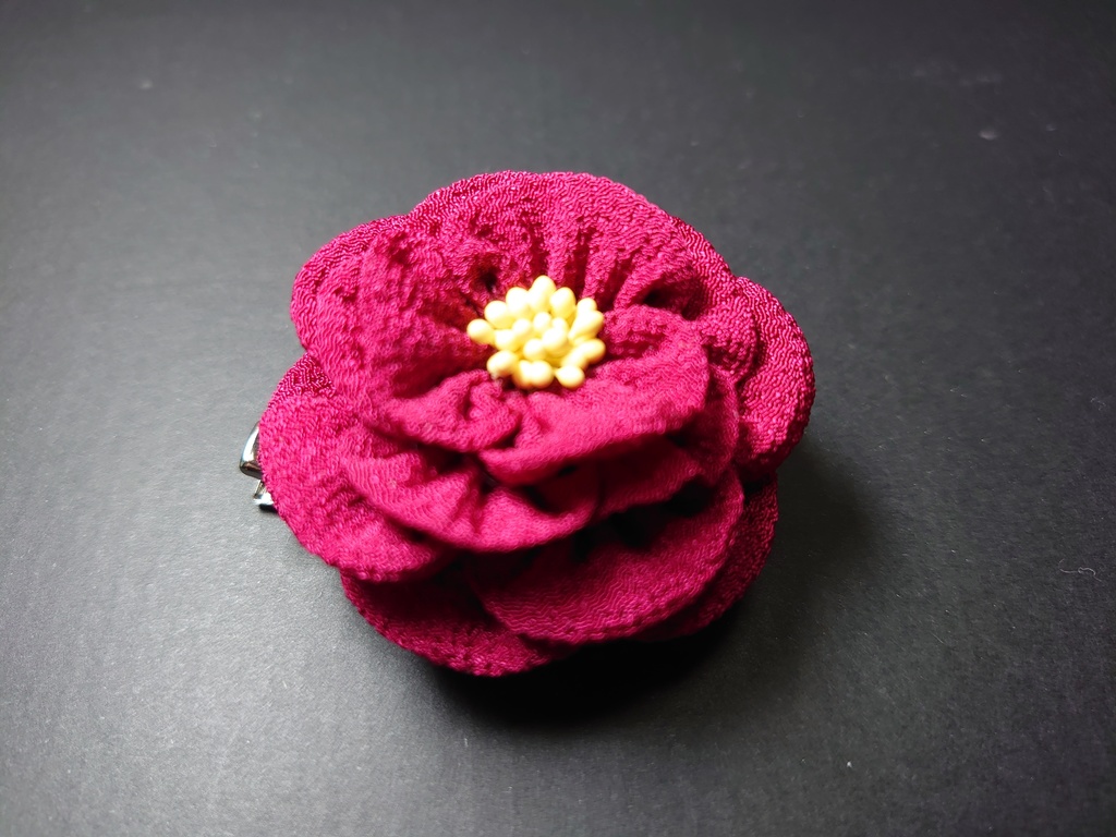 牡丹のコサージュピン