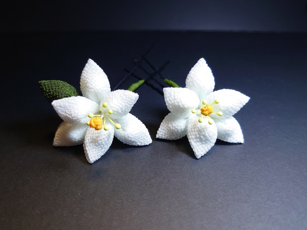 つまみ細工の百合のブーケの髪飾りセット