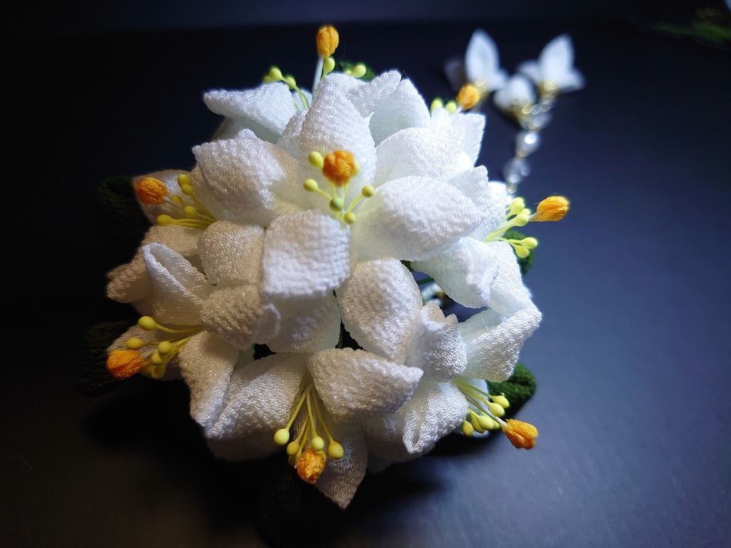 つまみ細工の百合のブーケの髪飾りセット