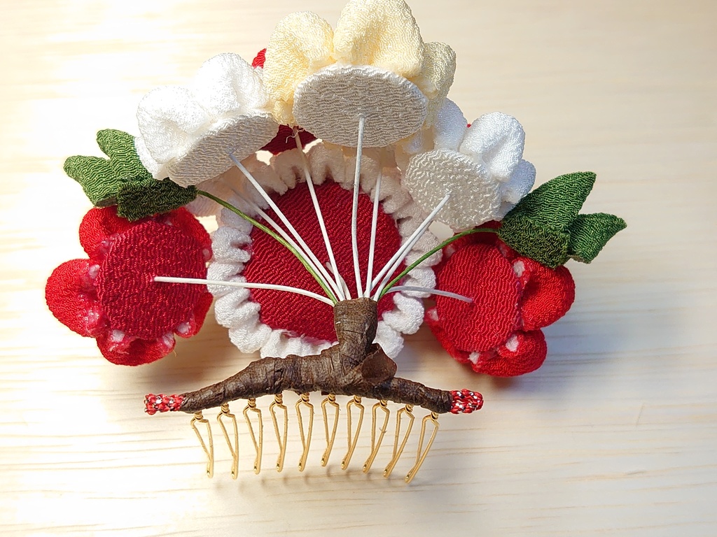 つまみ細工の髪飾り8点セット(赤)