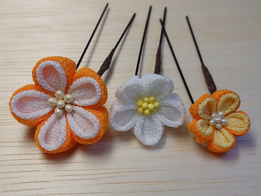 つまみ細工の髪飾り8点セット(オレンジ)