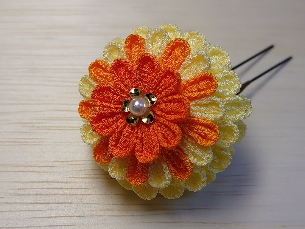 つまみ細工の髪飾り8点セット(オレンジ)
