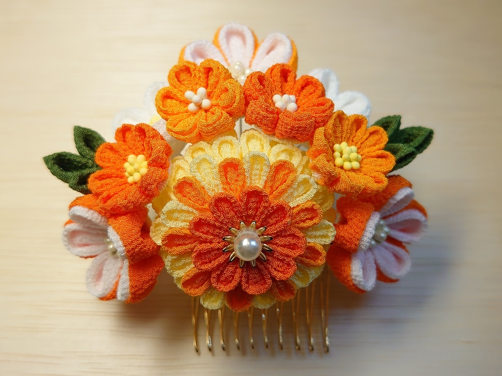 つまみ細工の髪飾り8点セット(オレンジ)