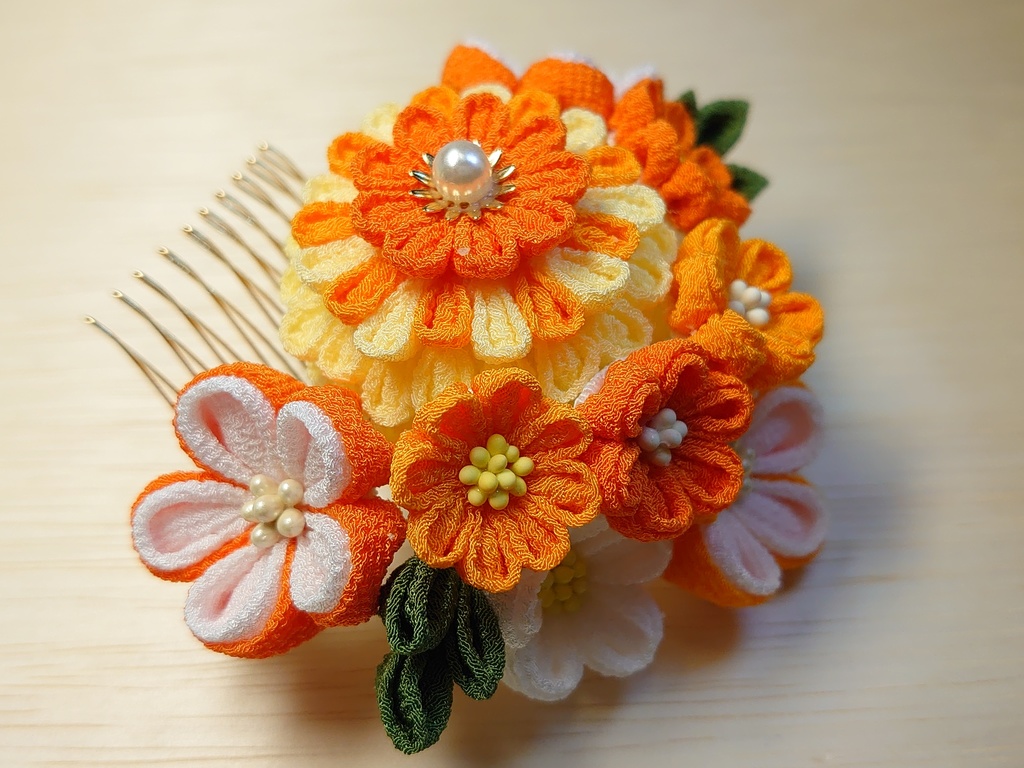 つまみ細工の髪飾り8点セット(オレンジ)