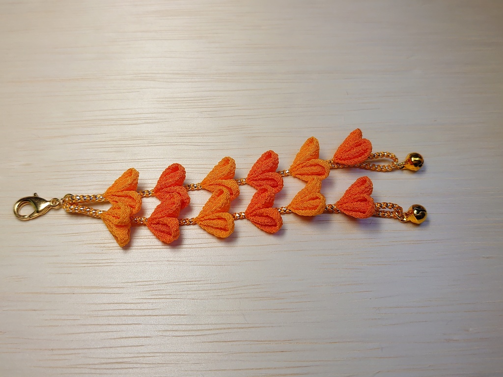 つまみ細工の髪飾り8点セット(オレンジ)