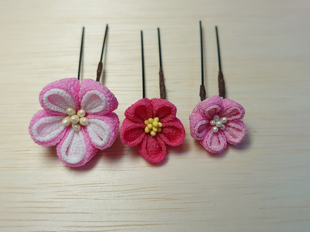 つまみ細工の髪飾り8点セット(ピンク)