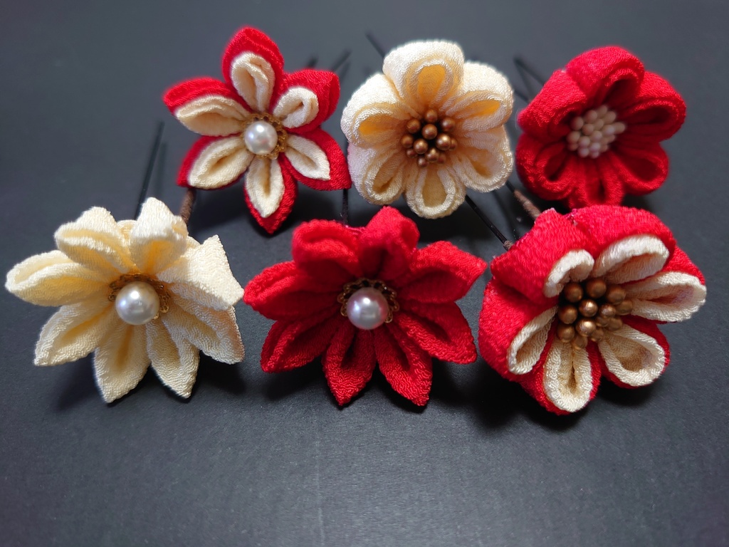 つまみ細工のミニコームとUピンの8点セット