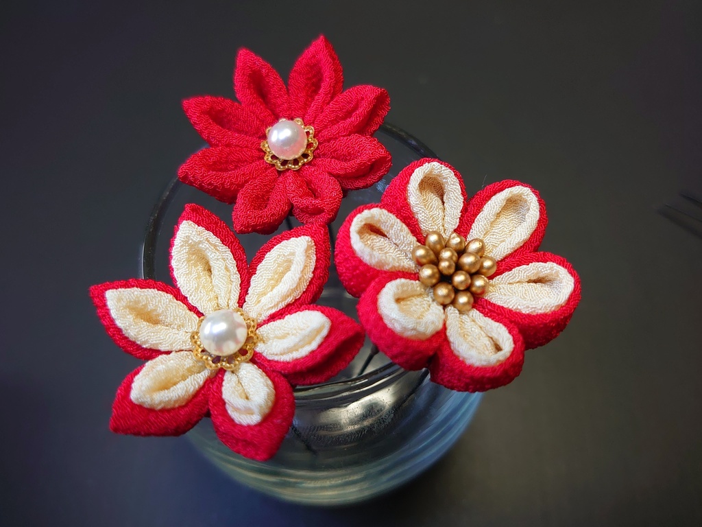 つまみ細工のミニコームとUピンの8点セット