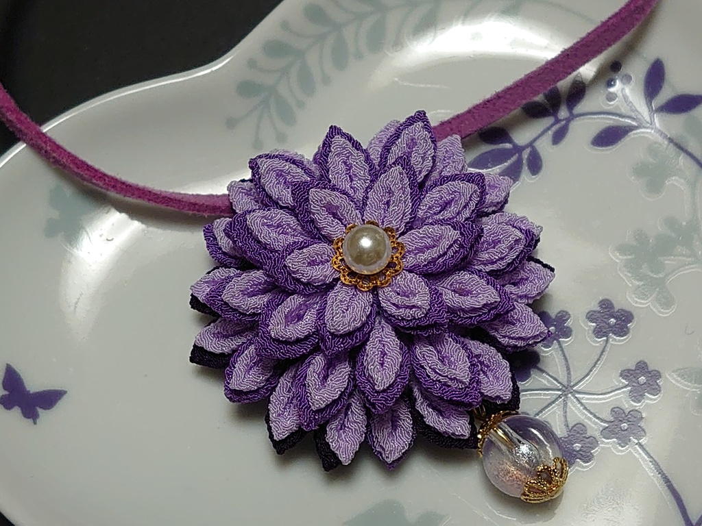 つまみ細工 ダリアのチョーカー