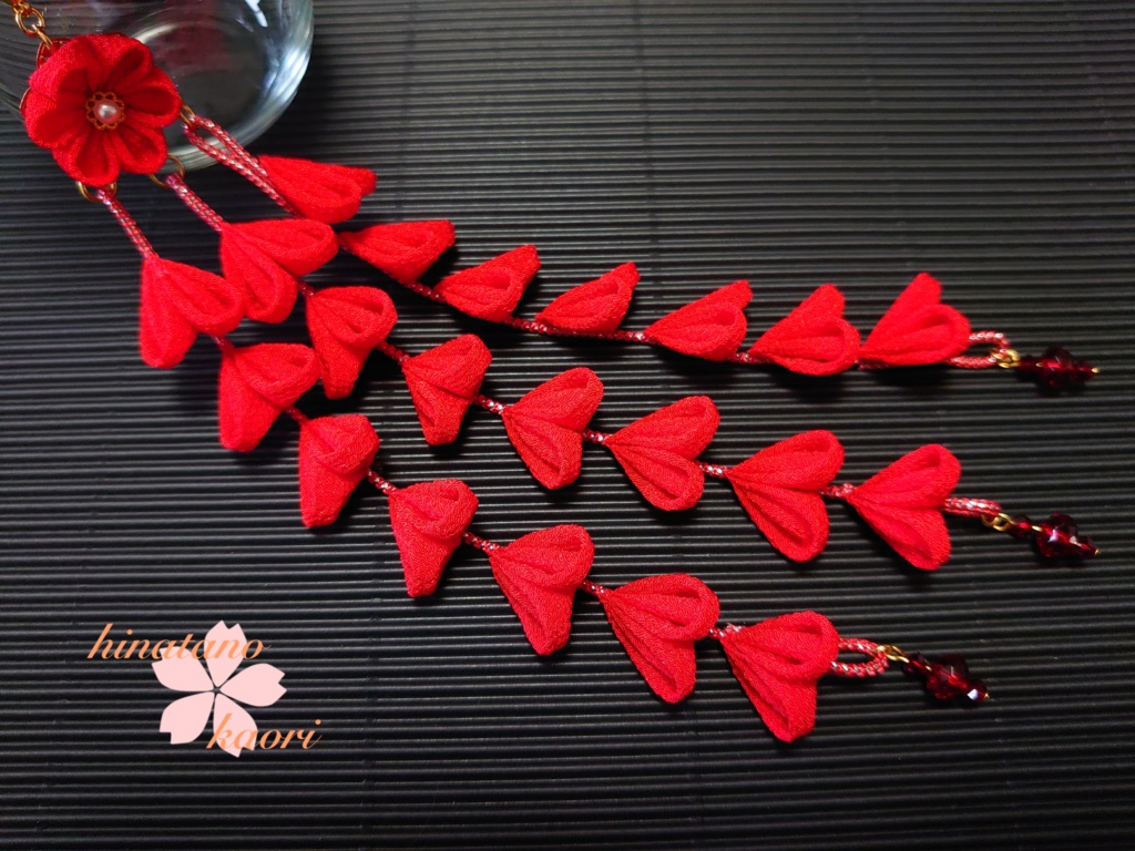 つまみ細工の髪飾り豪華12点セット「赤」