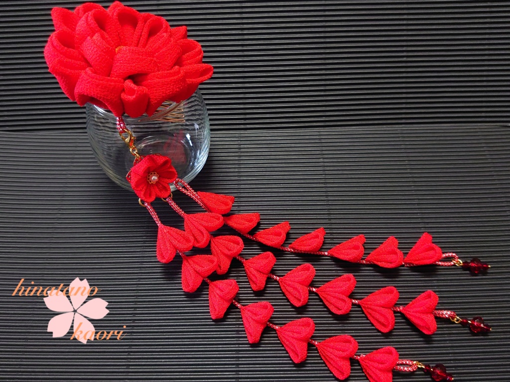 つまみ細工の髪飾り豪華12点セット「赤」