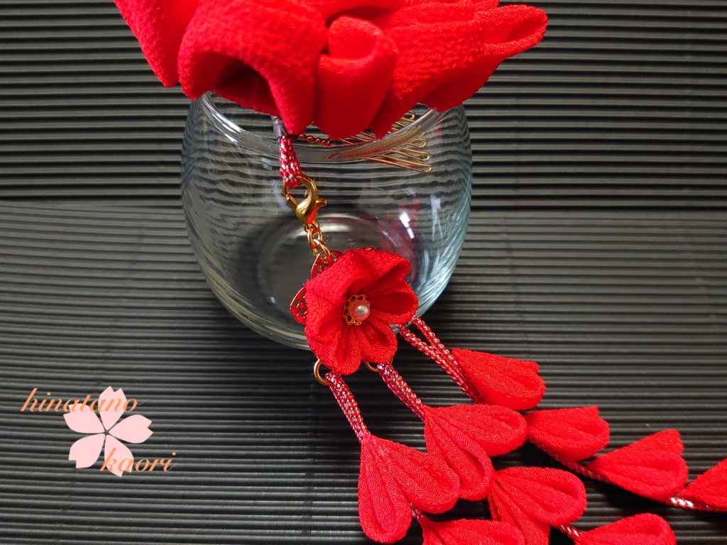 つまみ細工の髪飾り豪華12点セット「赤」