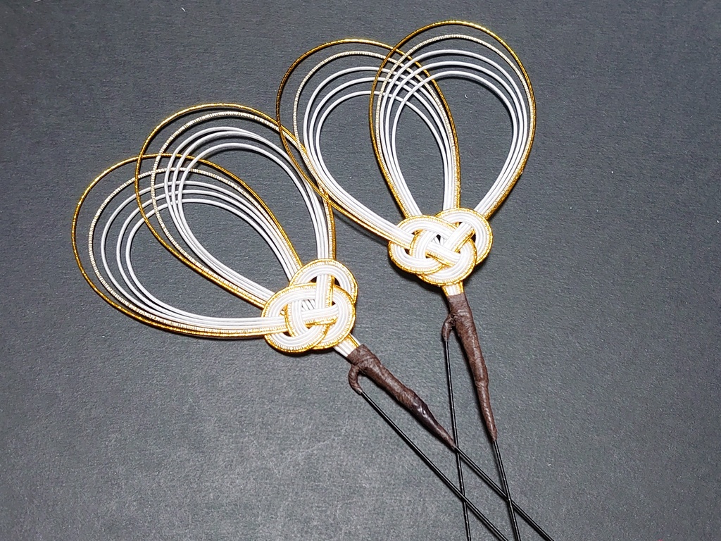 つまみ細工の髪飾り(白と金)豪華絢爛セット