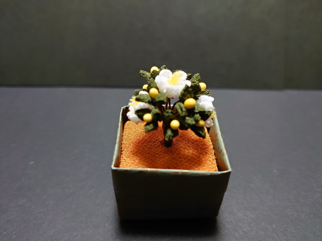 つまみ細工のおひなさま飾り〖B〗