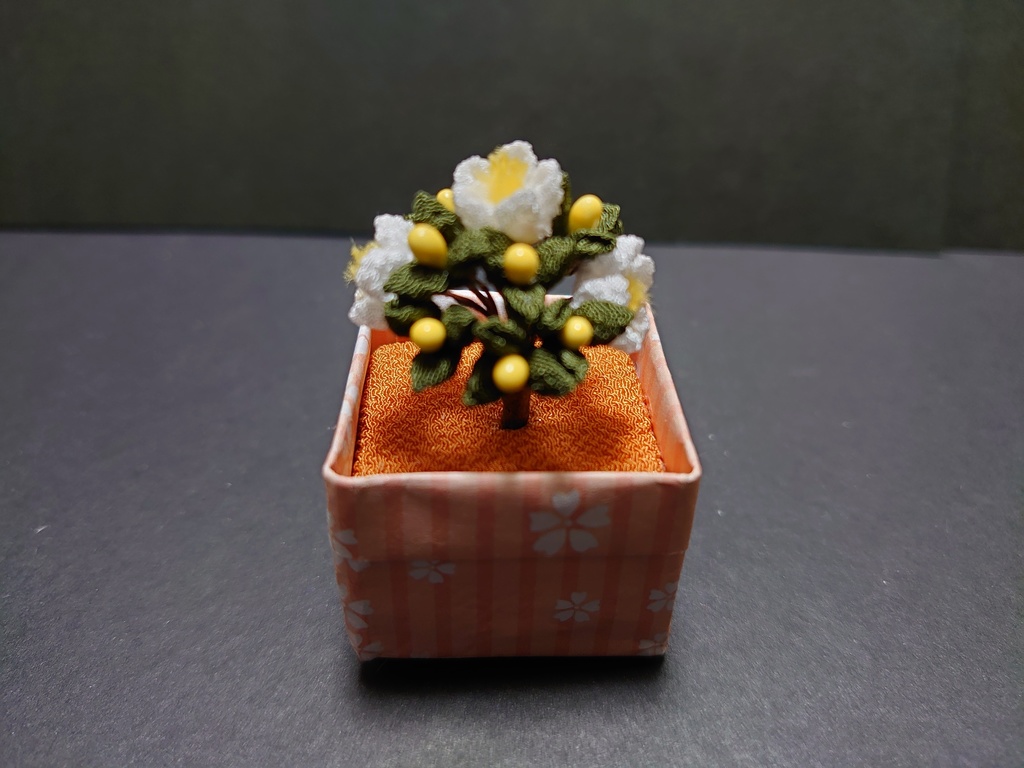 つまみ細工のおひなさま飾り〖A〗