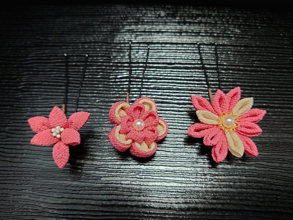 つまみ細工の髪飾りUピン3本セット(長春色)