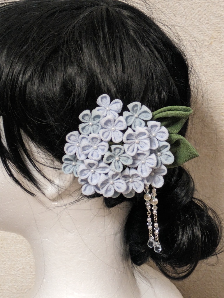 つまみ細工 紫陽花の髪飾り(水色)