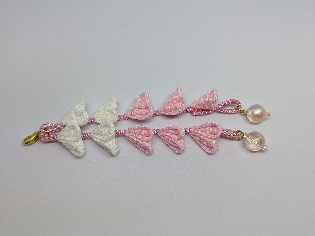 つまみ細工の髪飾り