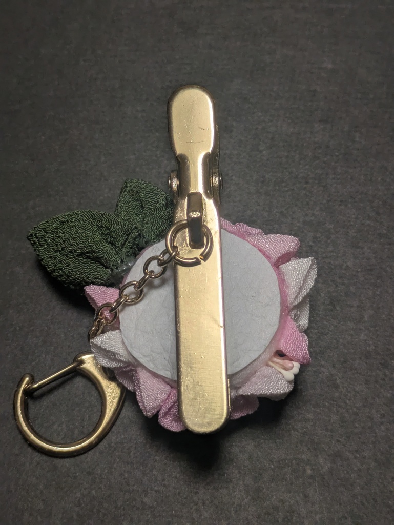 つまみ細工の紫陽花のキークリップ(ピンク)