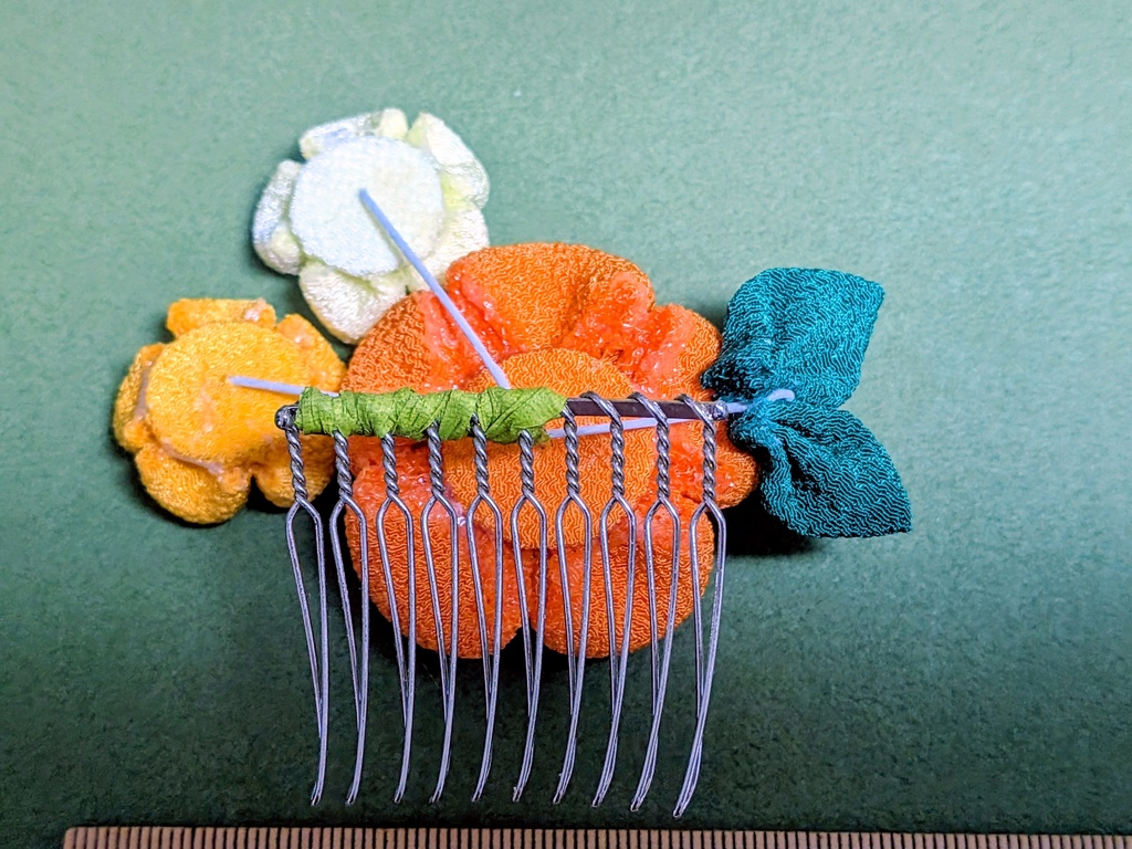 つまみ細工の七五三髪飾り(オレンジ)